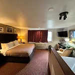 Rodeway Inn & Suites Madison East